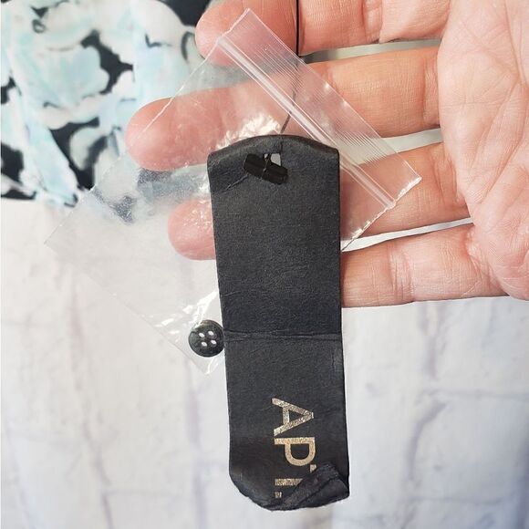 APT. 9 Floral Raglan Sleeve Henley Peasant Blouse - Picture 3 of 9